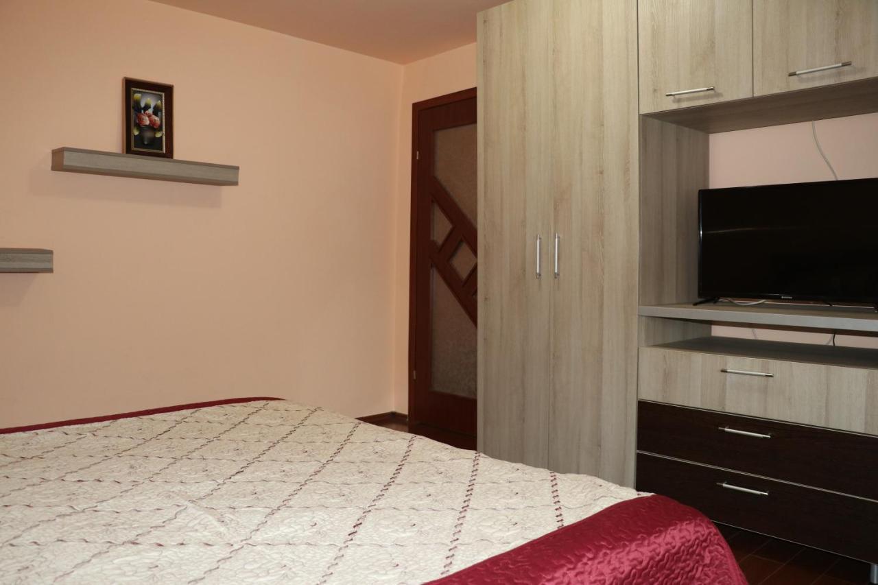 Hotel Amelia House Făgăraş Exterior foto